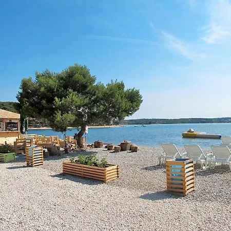 Ellgasi Charming & Cozy Appartement Fažana
